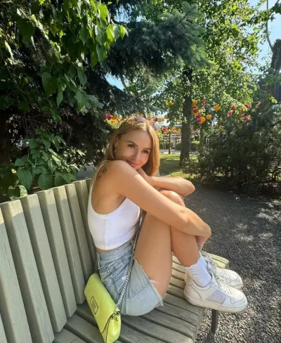 Alba, 51 år - single søger kærlighed i Assentoft