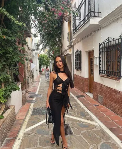 Julie, 38 år - single søger kærlighed i Klinteby Frihed