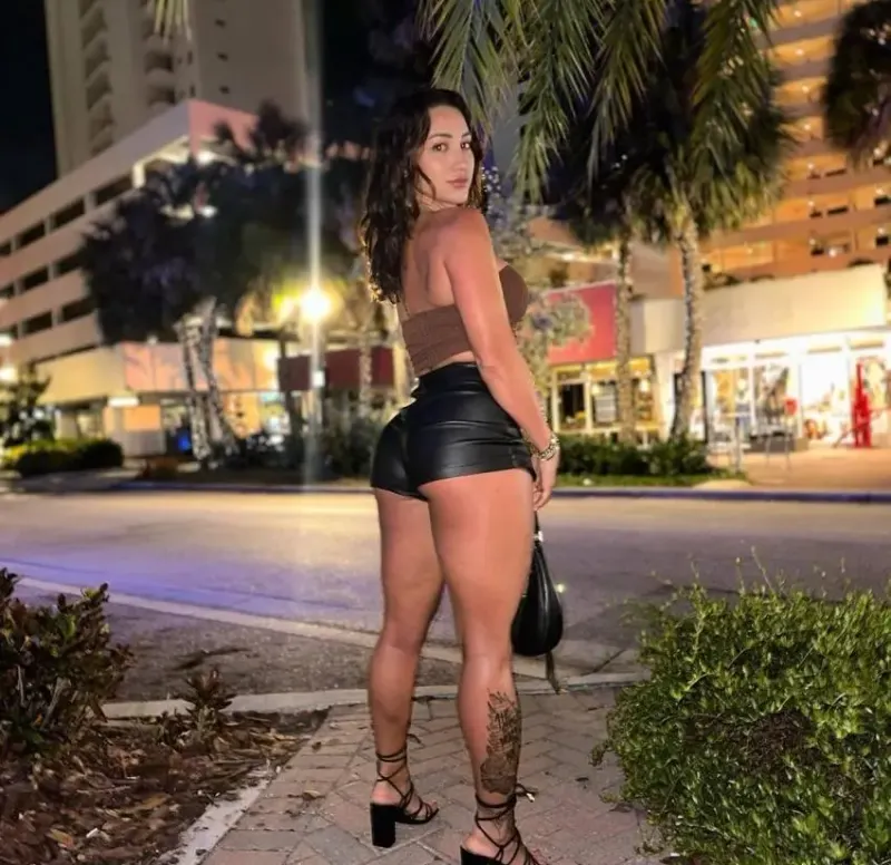 Lærke, 51 år - single søger kærlighed i Hjordkær, Danmark