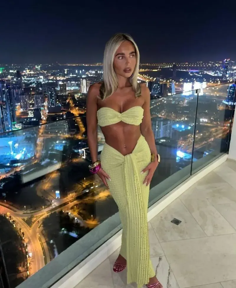 Aya, 56 år - single søger kærlighed i Troense, Danmark