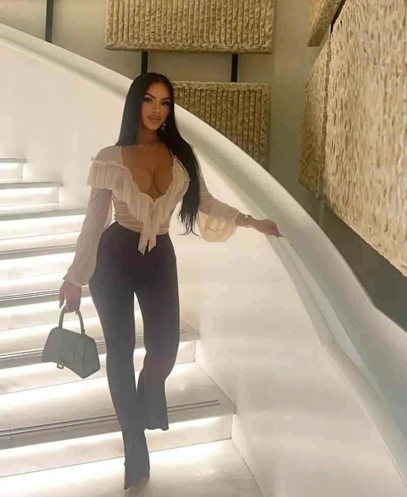 Ellen, 27 år - single søger kærlighed i Ørum, Danmark